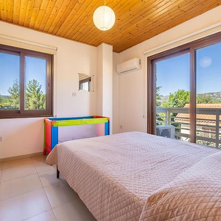 The River House Trimiklini Exterior photo